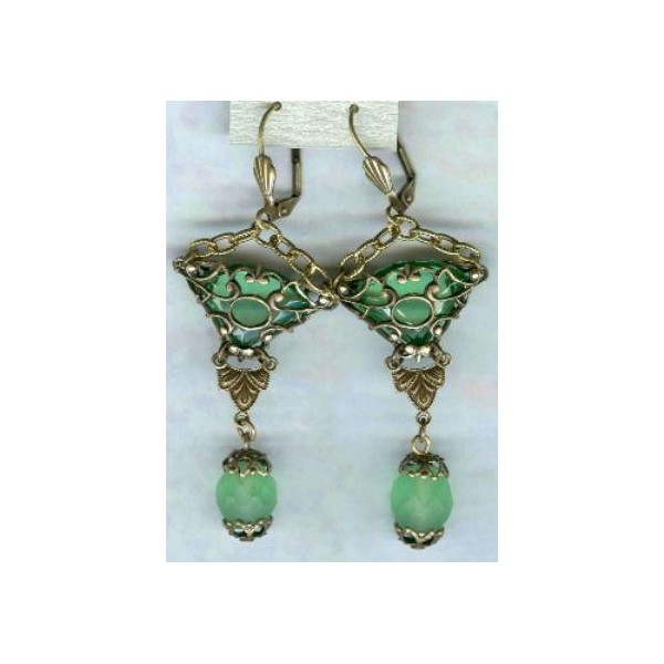 Emerald Glass Fan Shape Jewelry Stones 18x13mm