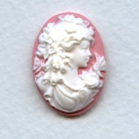 Girl with Flowers Cameos White on Angelskin 25x18mm (3)