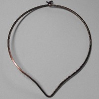 ^Neck Ring Oxidized Copper V Front Square Wire