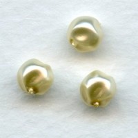 Faux Baroque Pearls Glass Base 6mm Creme
