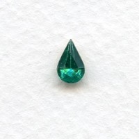 ^Emerald 8x5mm Pear Shaped Stones (12)