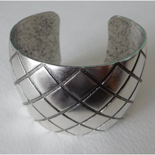 Quilted Texture 38mm Wide Cuff Oxidized Silver (1)