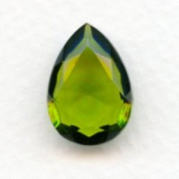 Olivine Glass Pear Shape Jewelry Stone 18x13mm (1)