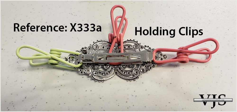X333a-holding-clips