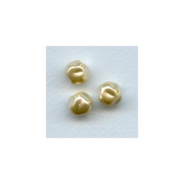 Faux Baroque Pearls Glass Base 10mm Creme (12)