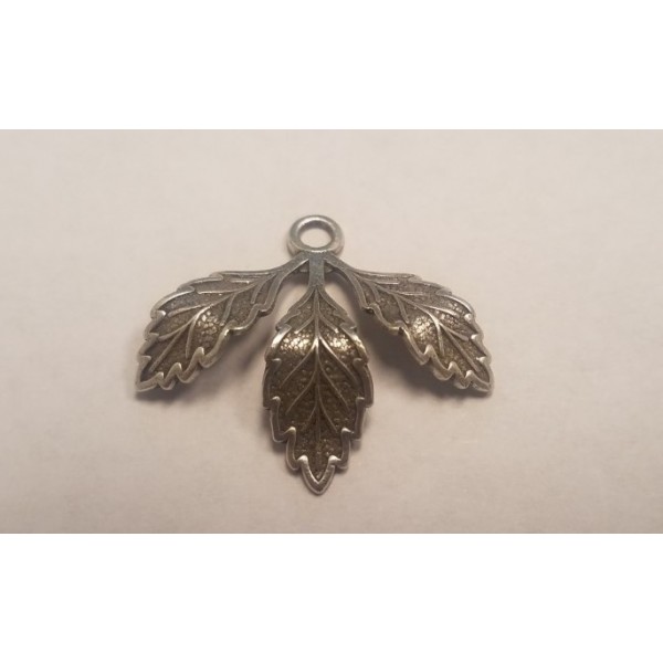Leaf Cluster with Loop Oxidized Silver 28x23mm (6) - Image 2