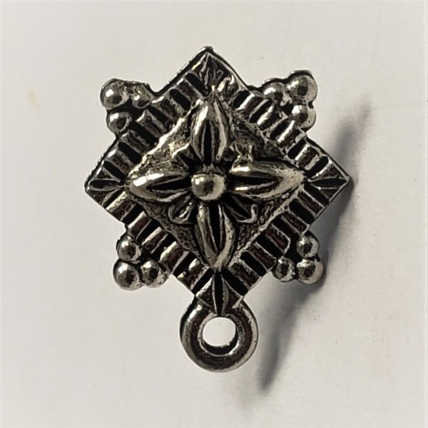 Earring Tops Light Antique Silver Plated Pewter (2) - Image 3