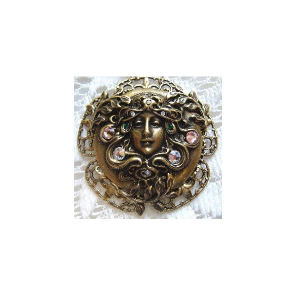 Repoussage Maiden Cameo 35mm Round Oxidized Brass - Image 2