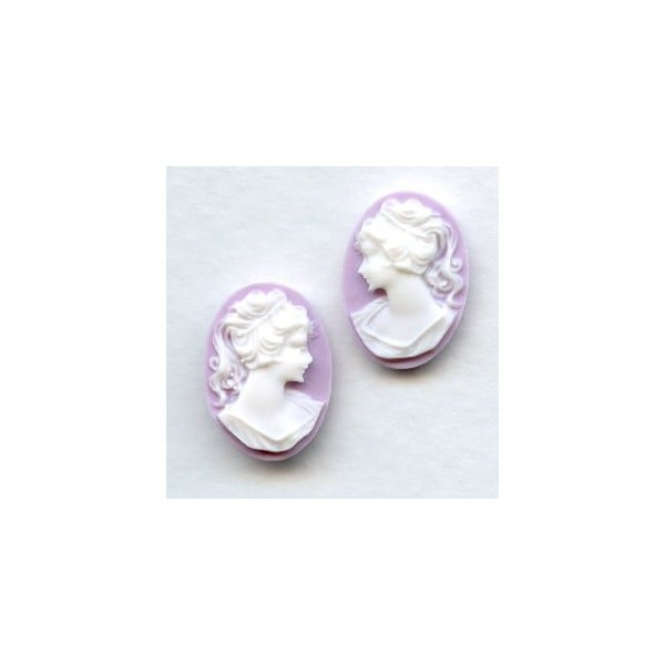 Cameos Girl in a Ponytail White on Lilac 18x13mm