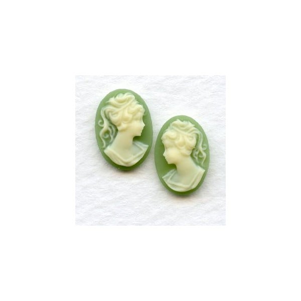 Girl in Ponytail Cameo Ivory on Green 14x10mm (3 sets)