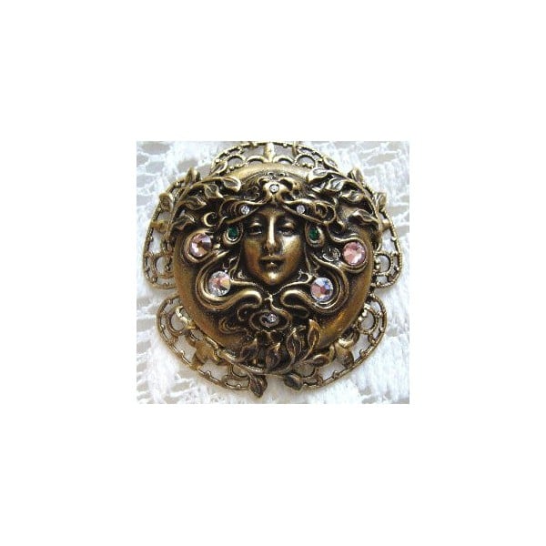 Repoussage Maiden Cameo 35mm Oxidized Silver (1) - Image 2