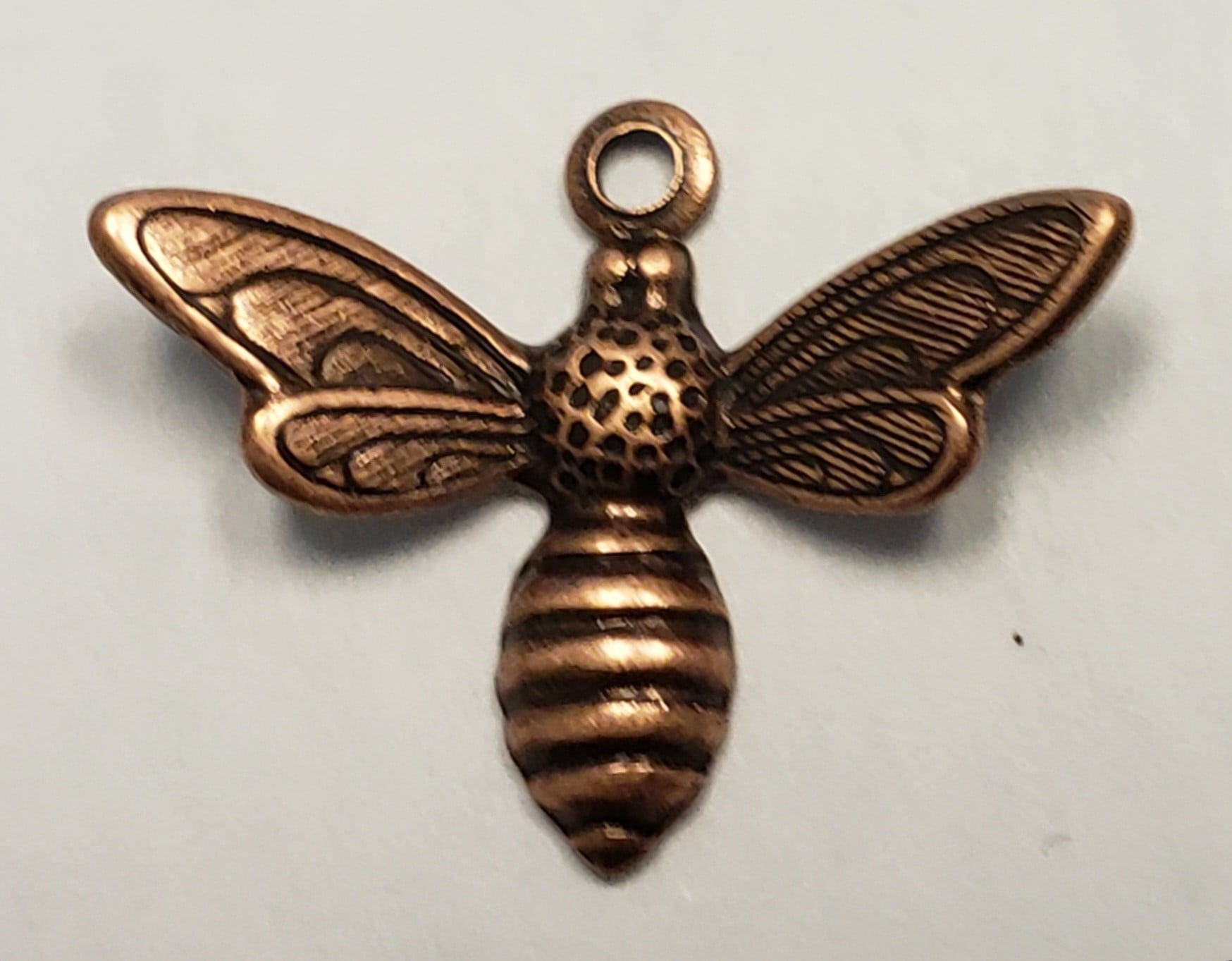 Bee Pendants Oxidized Copper17mm (12)